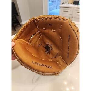 Easton EX 205 Catcher's Mitt Right Thrower